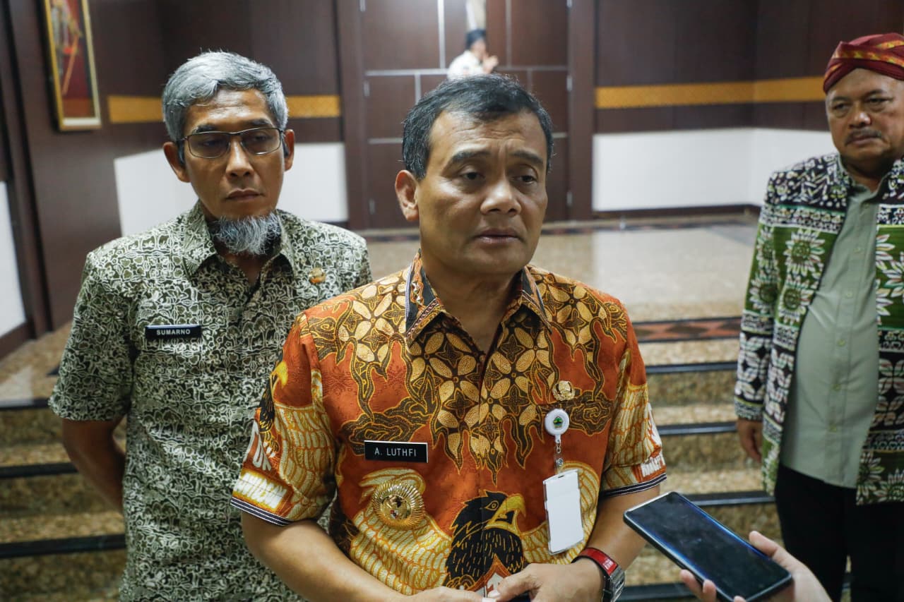 Gubernur Instruksikan Bupati dan Wali Kota Percepat Pemulihan Daerah